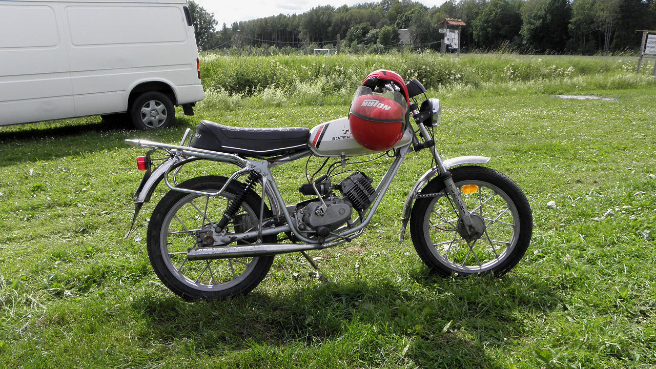 Tunturi moped shop