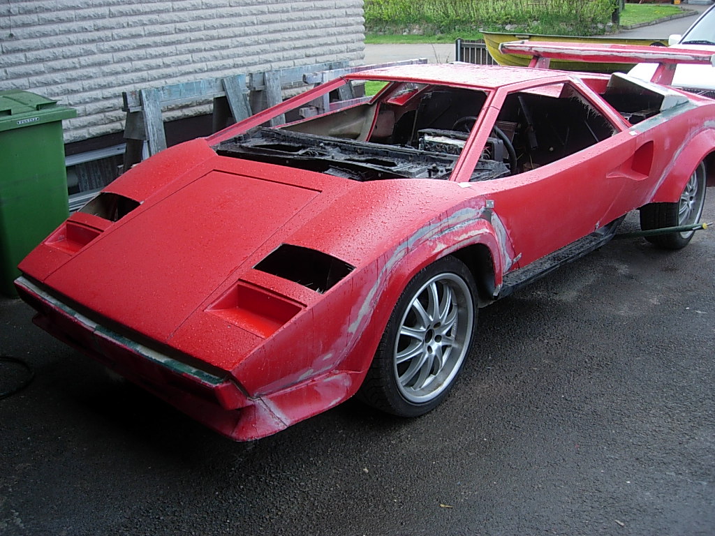 Lamborghini countach 74